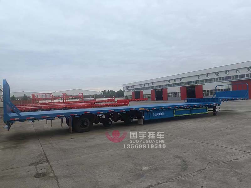 低平板半掛車:物流行業(yè)的嶄新力量